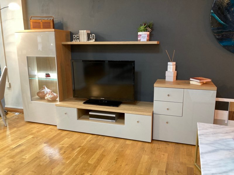 Beadle Crome Interiors Special Offers Hulsta Now Time TV Combination Clearance