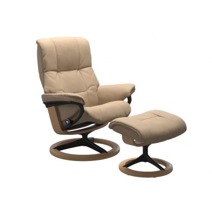 Stressless Quick Delivery Mayfair Medium Signature Base in Paloma Beige With an Oak wood base