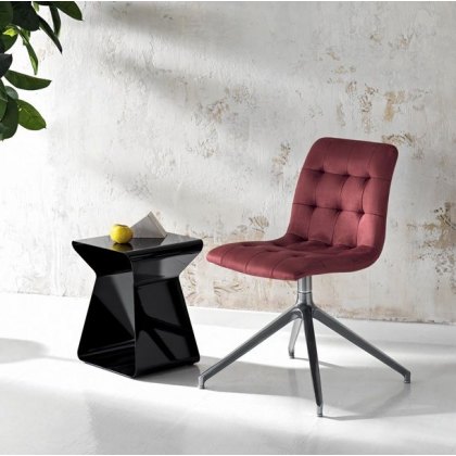 Kuga Spider Leg Dining Chair