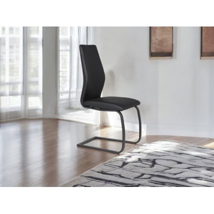 Arcalia Chair With Matt Black Base Arcalia Chair With Matt Black Base