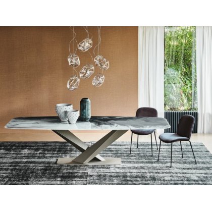 Stratos Crystalart Table By Cattelan Italia Stratos Crystalart Table By Cattelan Italia
