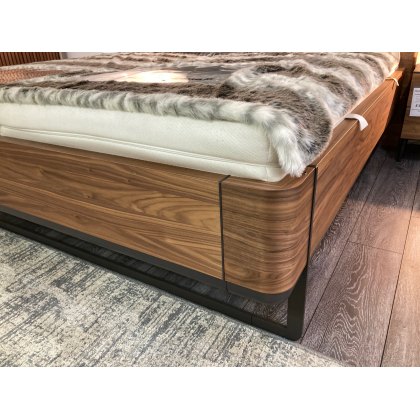 Hulsta Multi-Bed Super Kingsize with 2 Commode Bedside Chests Clearance