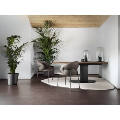 Oleandro CS2222 Made To Order Dining Chair With Metal Legs