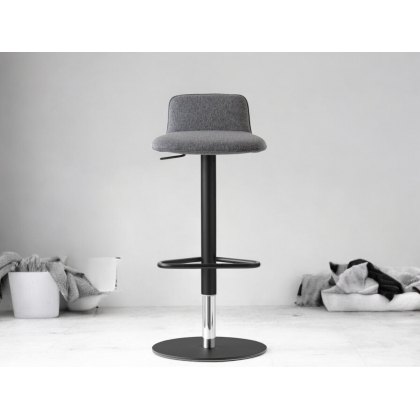Riley Soft CB2330 MTO Bar stool By Connubia Riley Soft CB2330 MTO Bar stool By Connubia