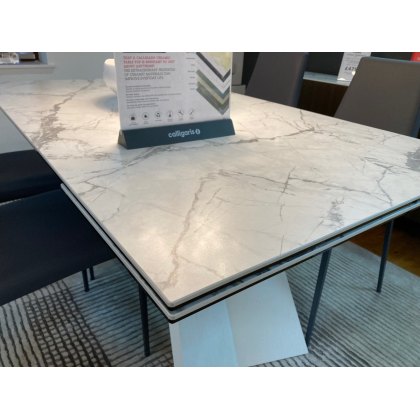 Calligaris Icaro Extending Table and Four Aida Chairs Clearance