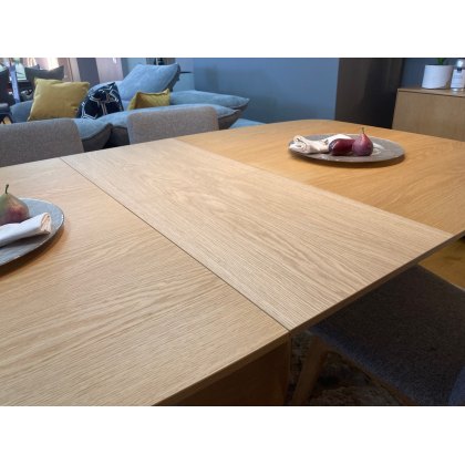 Skovby SM116 Extending Dining Table and Four SM811 Chairs Clearance