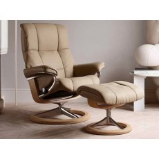 Stressless Quick Delivery Mayfair Medium Signature Base in Paloma Sand With An Oak Wood Base Stressless Quick Delivery Mayfair Medium Signature Base in Paloma Sand With An Oak Wood Base