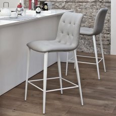 Kuga Low Bar Stool