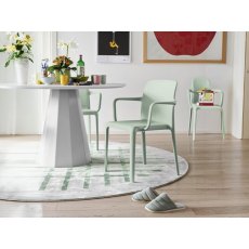 Bayo Outdoor Chair With Arms Bayo Outdoor Chair With Arms