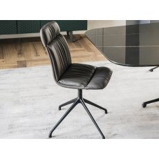 Kelly Chair With Spider Legs By Cattelan Italia