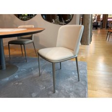 Cattelan Italia Soho Ker-Wood Dining Table and 4 Magda ML Dining Chairs Clearance