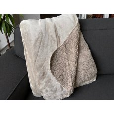 Cosy Taupe Throw