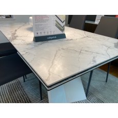 Calligaris Icaro Extending Table and Four Aida Chairs Clearance