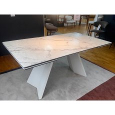 Calligaris Icaro Extending Table Clearance