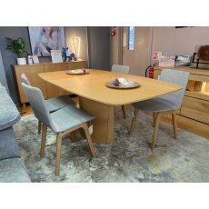 Skovby SM116 Extending Dining Table and Four SM811 Chairs Clearance Skovby SM116 Extending Dining Table and Four SM811 Chairs Clearance