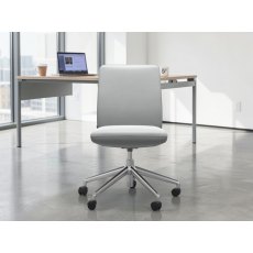 Stressless Vanilla Home Office Low Back Without Arms Chair