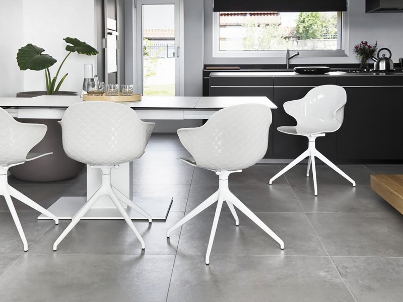Calligaris Saint Tropez Swivel Dining Chair By Calligaris