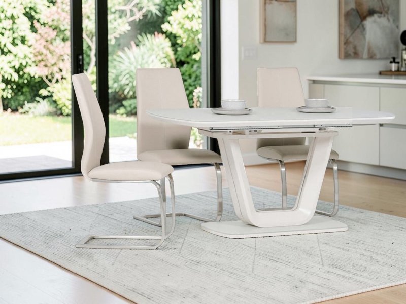 Beadle Crome Interiors Arcalia chair with brushed steel base