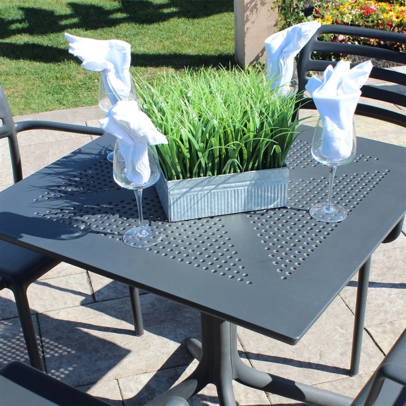 Beadle Crome Interiors Clip Outdoor Table, How To Clip Rattan Furniture Together