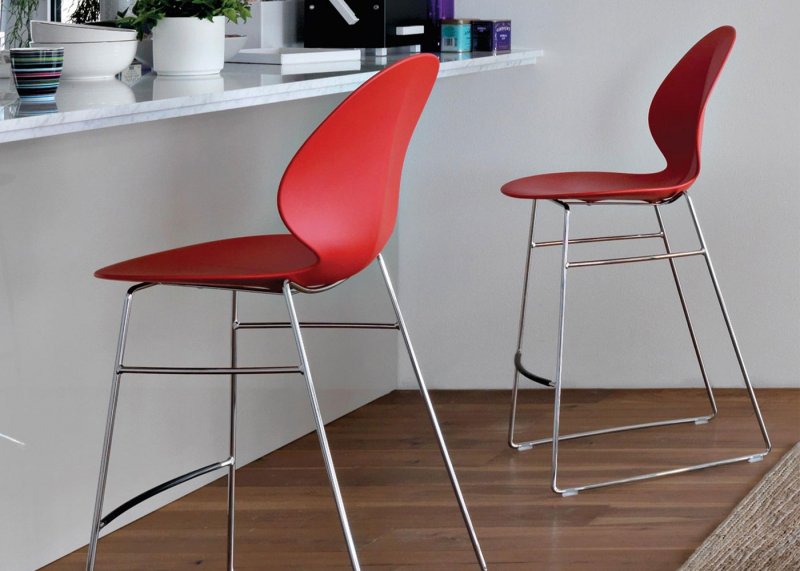 Calligaris Basil bar stool with metal frame by calligaris