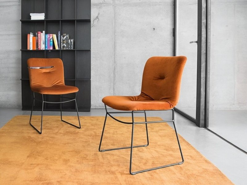 Calligaris Annie Made To Order Chair With Sleigh Metal Legs
