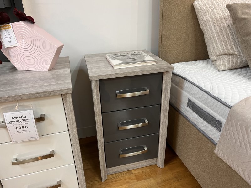 Beadle Crome Interiors Special Offers Amelia 3 drawer bedside Clearance