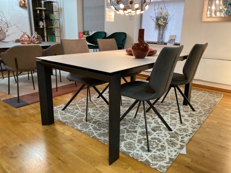 Beadle Crome Interiors Special Offers Calligaris Omnia Extending Dining Table & 6 Venjakob Arthur Chairs Clearance