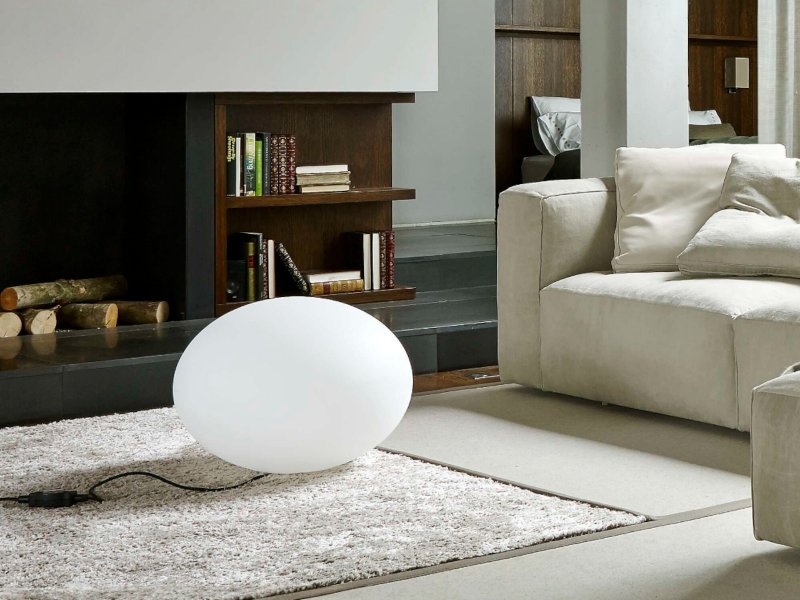 Ligne Roset Ligne Roset Globe Indoor Table Lamp
