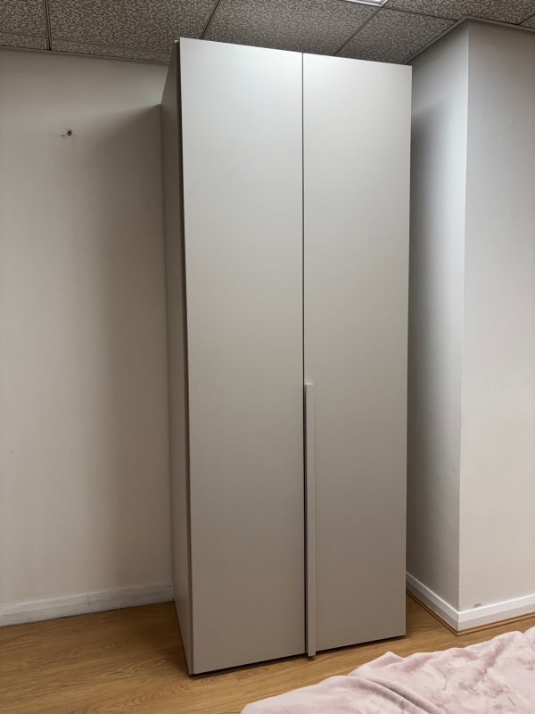 Beadle Crome Interiors Special Offers Paralelle Wardrobe Clearance