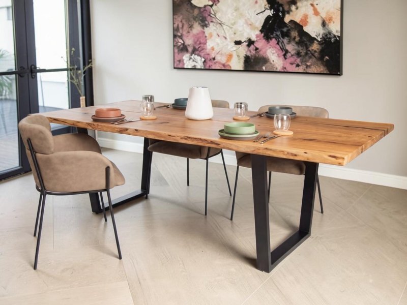Beadle Crome Interiors Harmony Dining Table