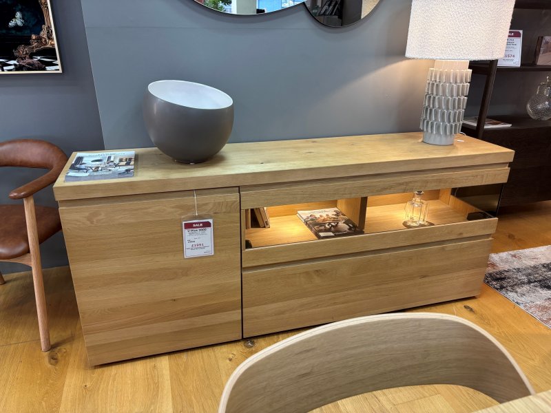 Beadle Crome Interiors Special Offers Venjakob V-Plus 3000 5717L Sideboard Clearance