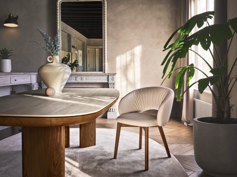 Calligaris Anime Swivel Chair With Wooden Legs By Calligaris
