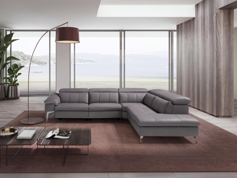 Beadle Crome Interiors Ruby Corner Sofa in Leather