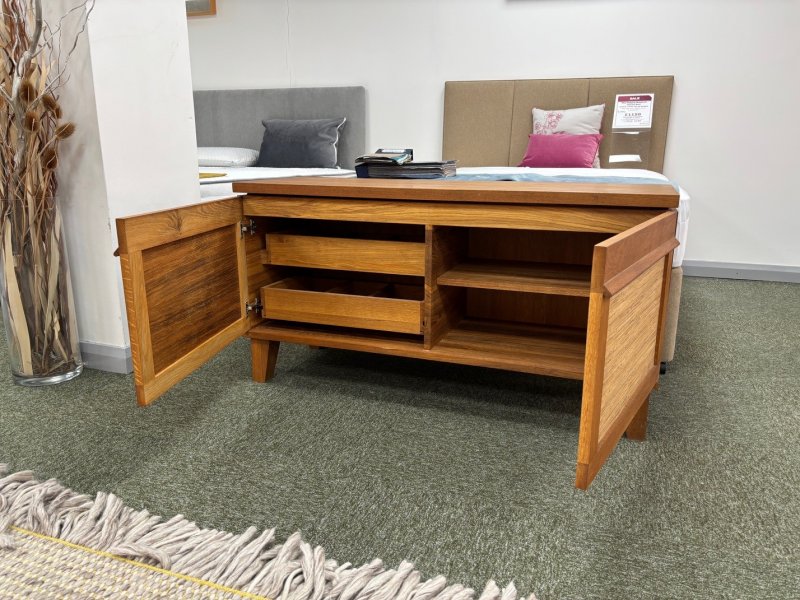Beadle Crome Interiors Special Offers Oiled Oak TV Unit Clearance