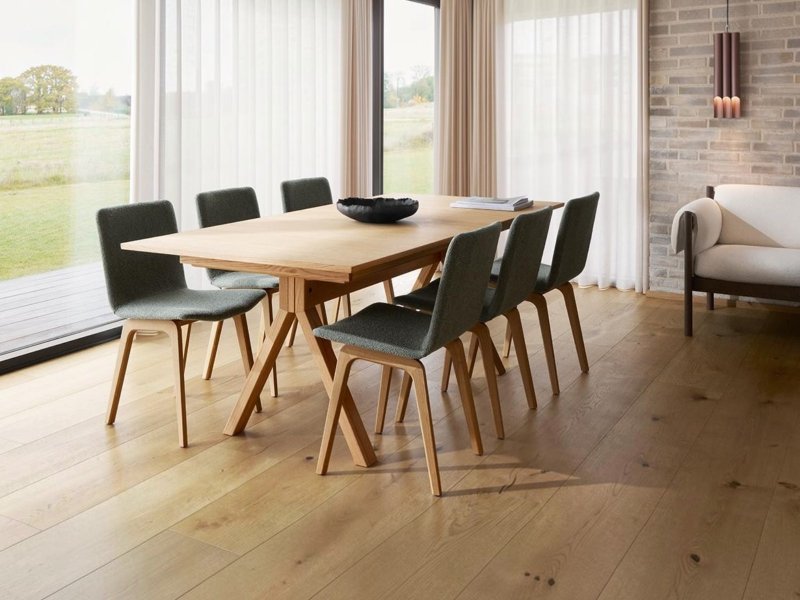 Skovby Skovby SM 110 Extending Dining Table